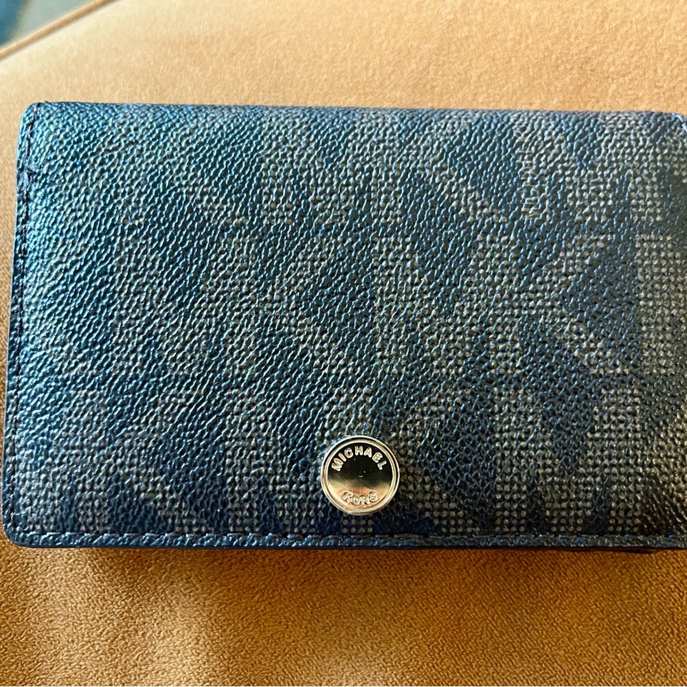 Michael Kors Signature Wallet